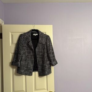 Tahari 3/4 sleeve fabulous jacket in novelty fabric